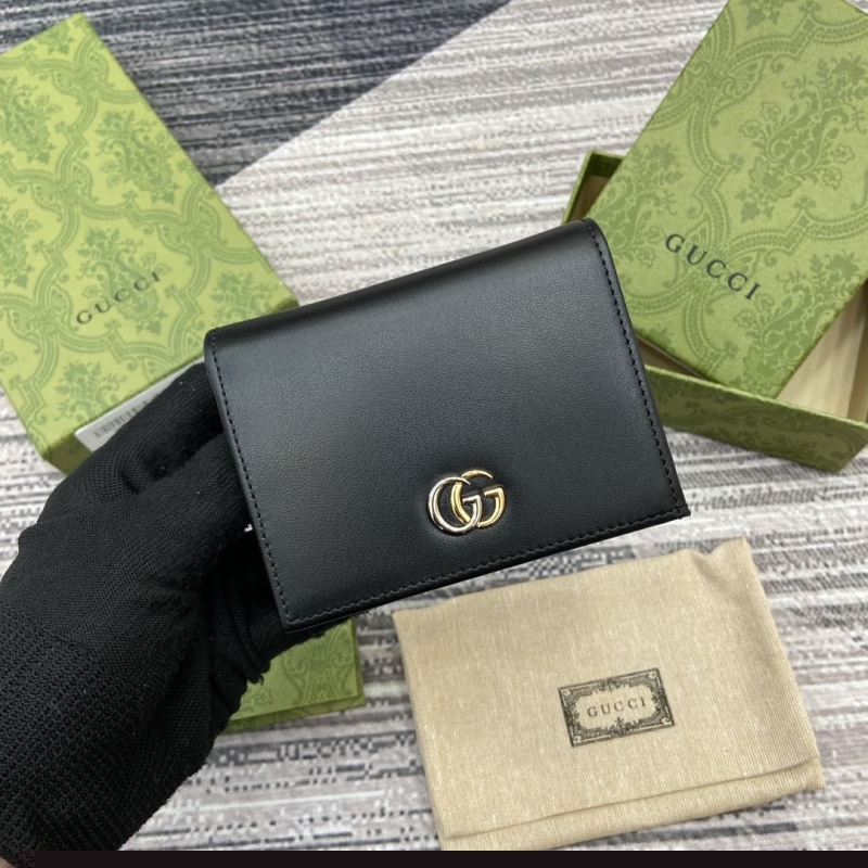 G*u*i wallets & purse
